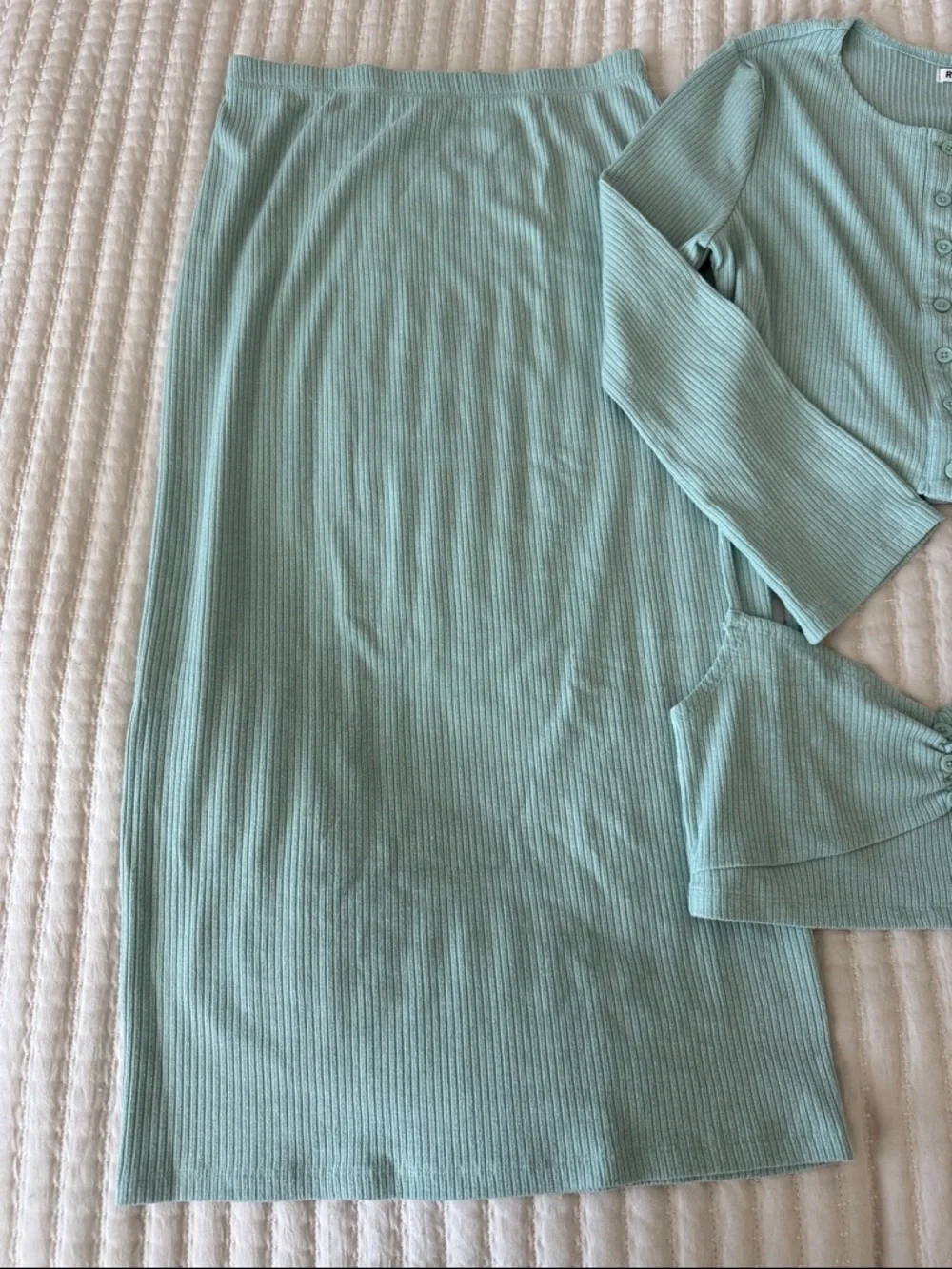Reformation Three-Piece Ribbed Skirt Set in Green | size Small - Picture 4 of 4